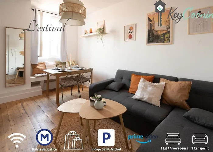 L\'Estival Champetre - Metro Et Tramway A Cote