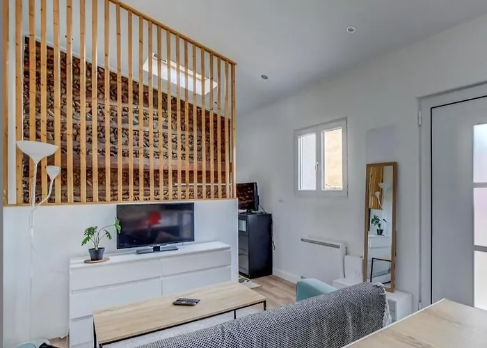 Joli Studio Maisonnette Avec Cachet