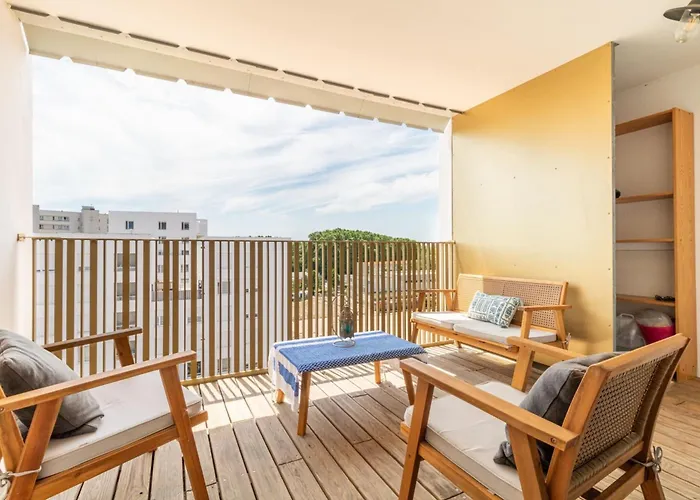 Nice T2 With A Large Furnished Balcony In Toulouse