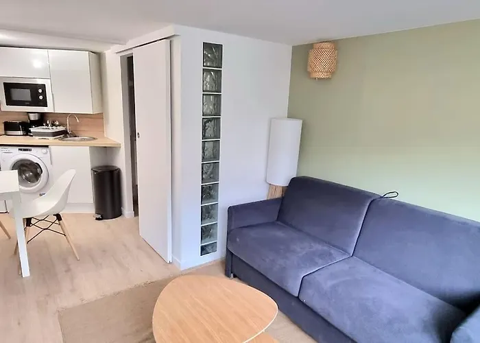 Studio Rochereau Climatise - Metro - Gare - Wifi