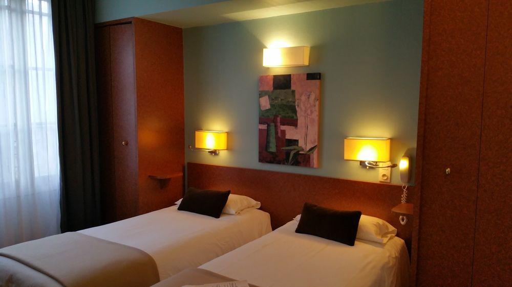 Raymond 4 Hotel 3*