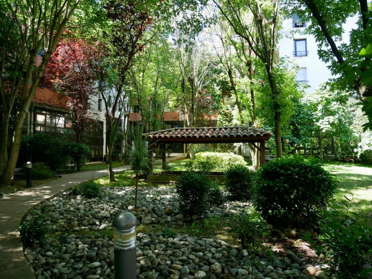 Sweet Apartment