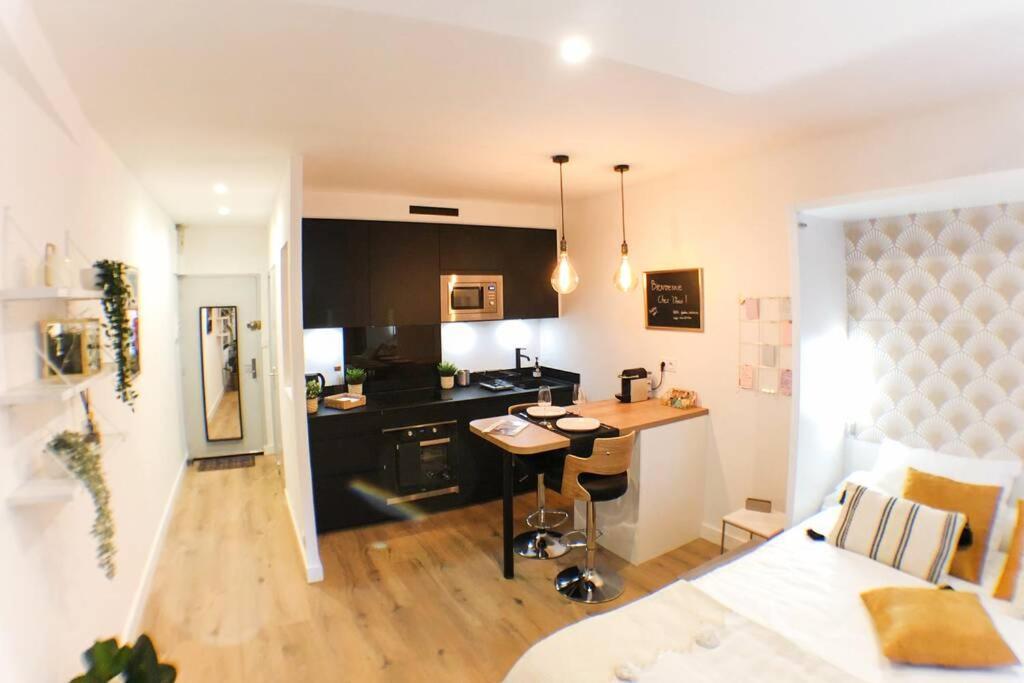 Le Floral - Hypercentre Capitole # Parking Privé # Queen Size * Toulouse