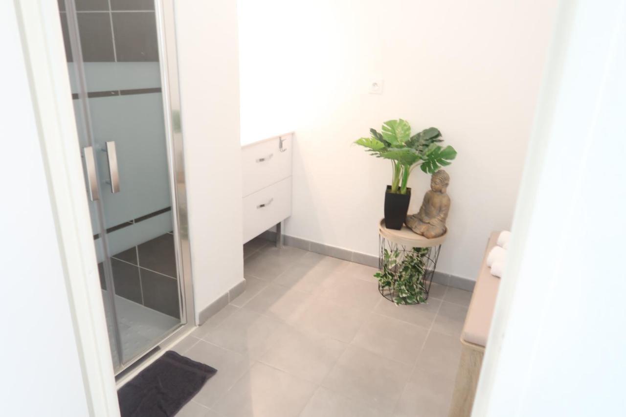 Entier - T2 Confort - - Balcon Amenage *