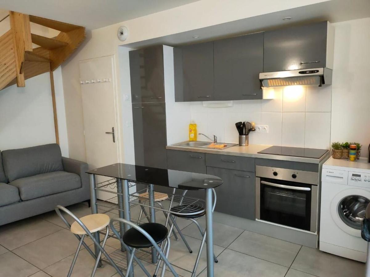 001 Duplex Jeanne D'arc 001 - Matabiau Apartment *