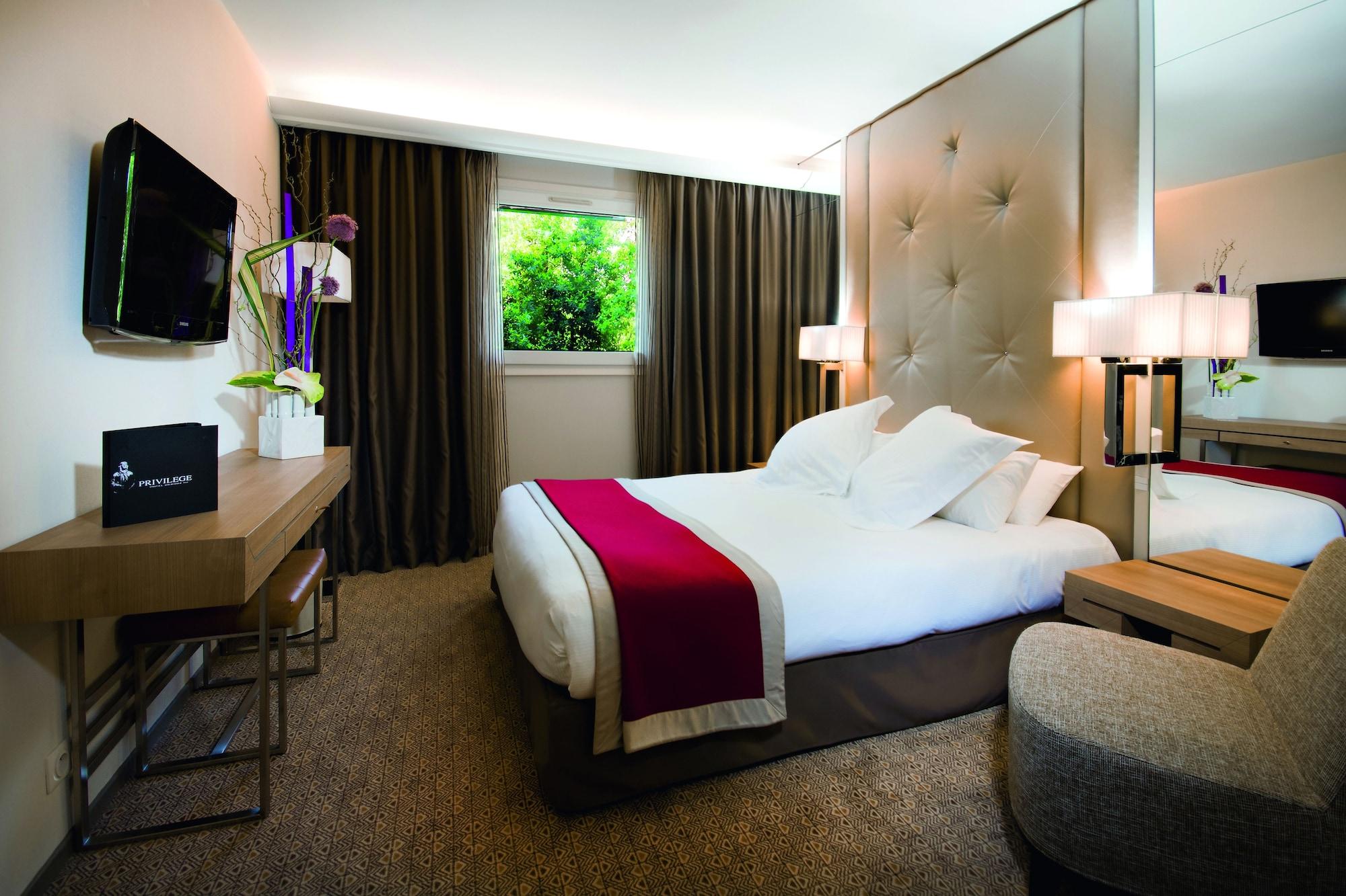 Hotel Mermoz