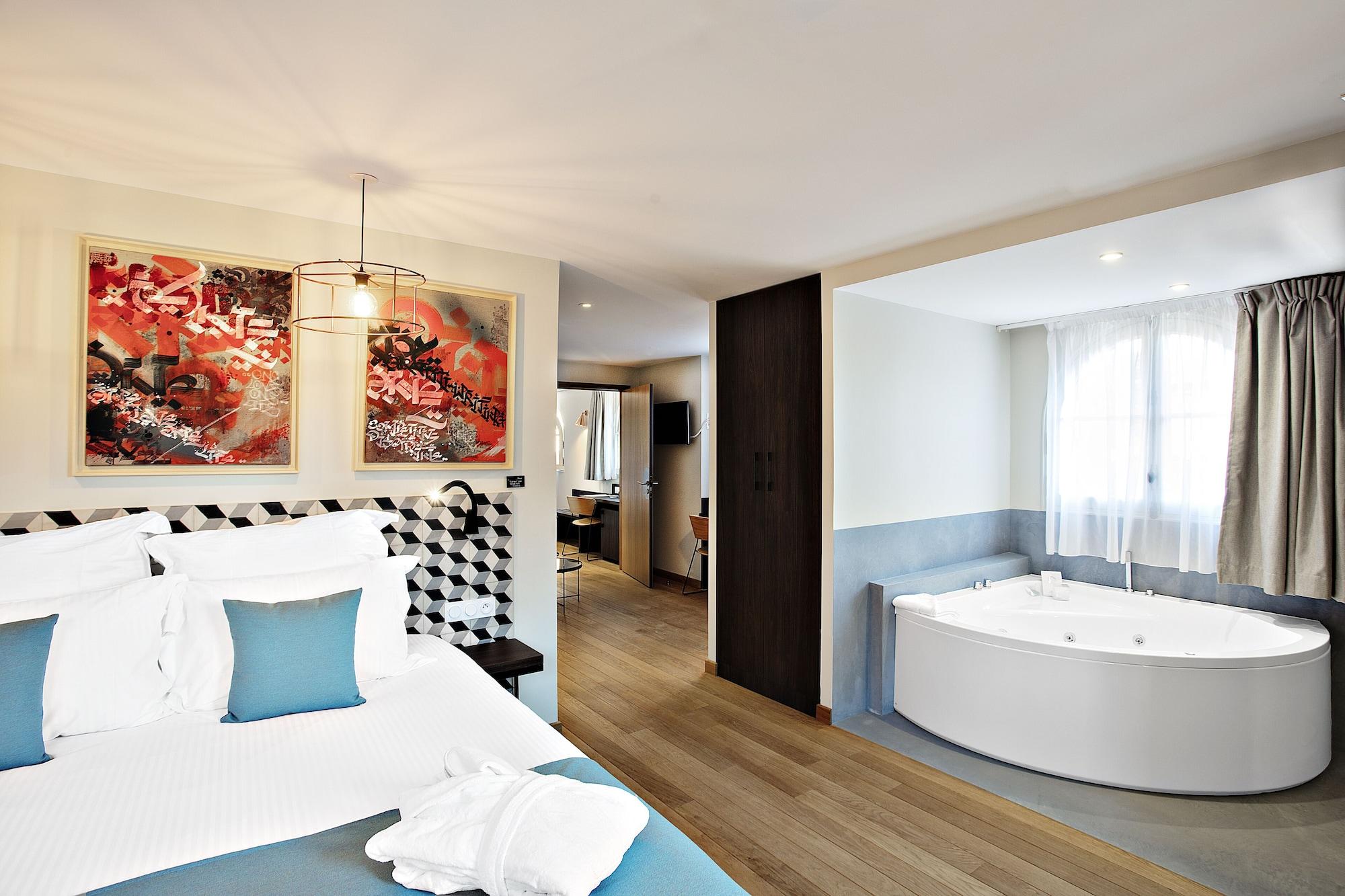 Boutique Du Taur 4*