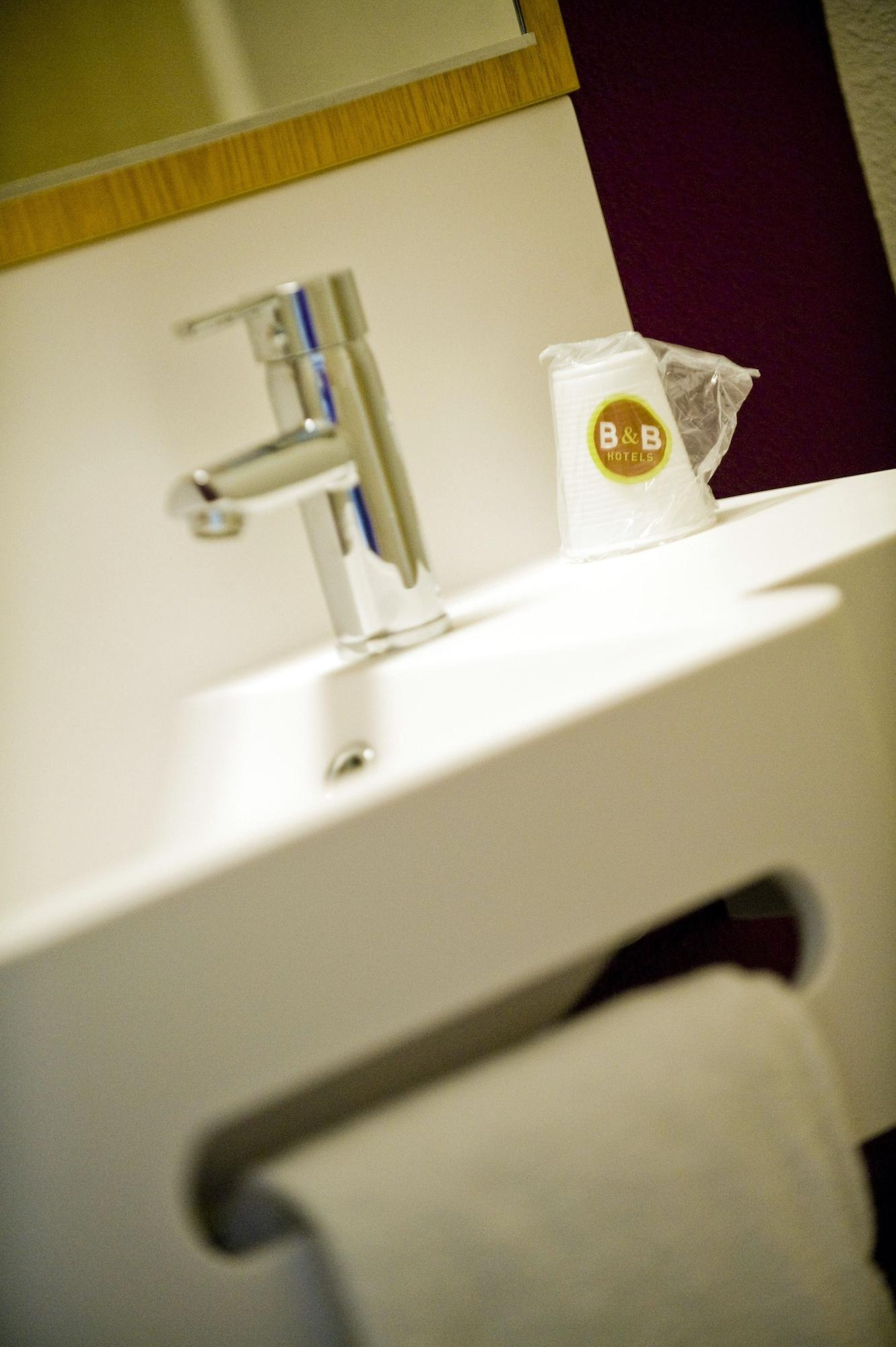 Cite De L'espace Hotel 2*