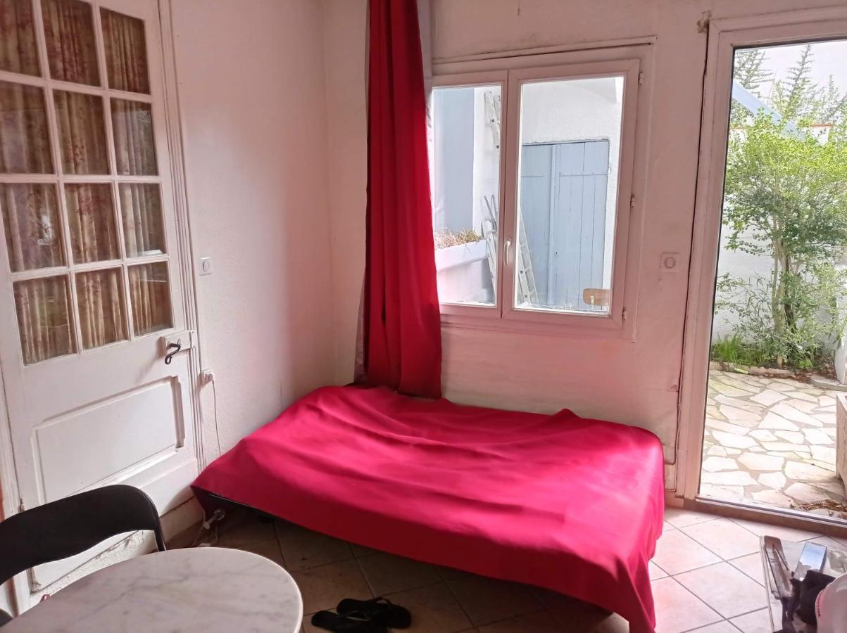 Meublee Independante, Avec Piscine Et Jardin, 1 Lit Pour 2 Personnes Direct Gare Aeroport Apartment