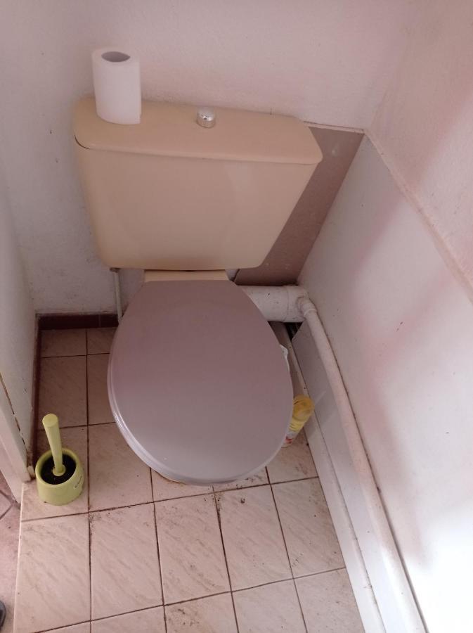 Meublée Indépendante, Avec Piscine, Pour 2 Personnes * Toulouse