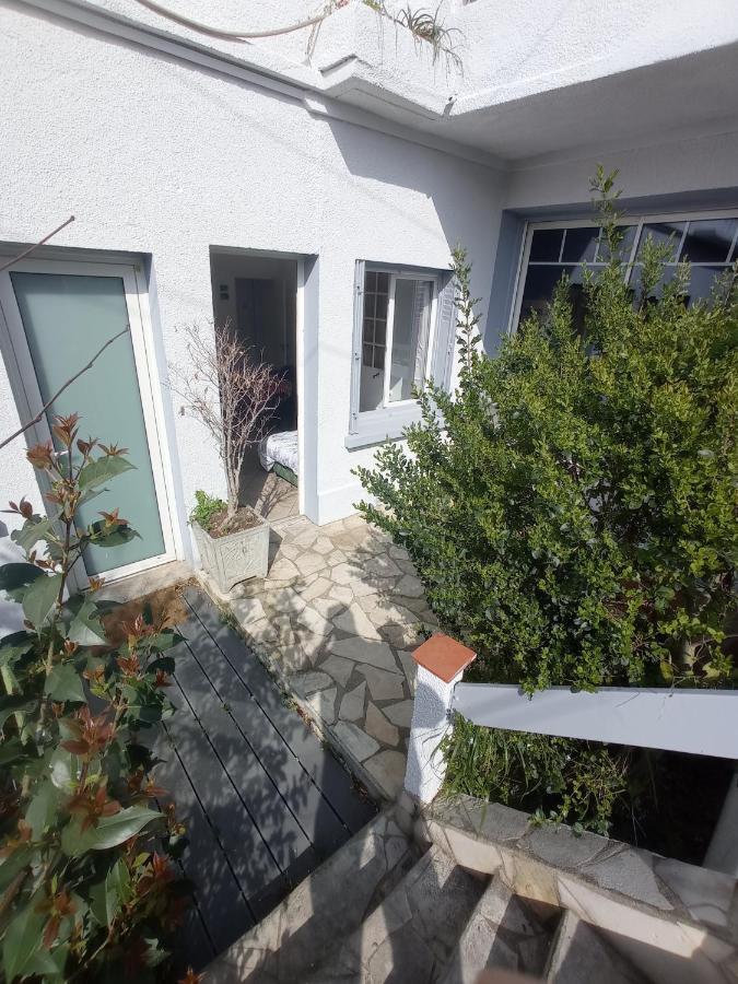 Meublee Independante, Avec Piscine Et Jardin, 1 Lit Pour 2 Personnes Direct Gare Aeroport Apartment
