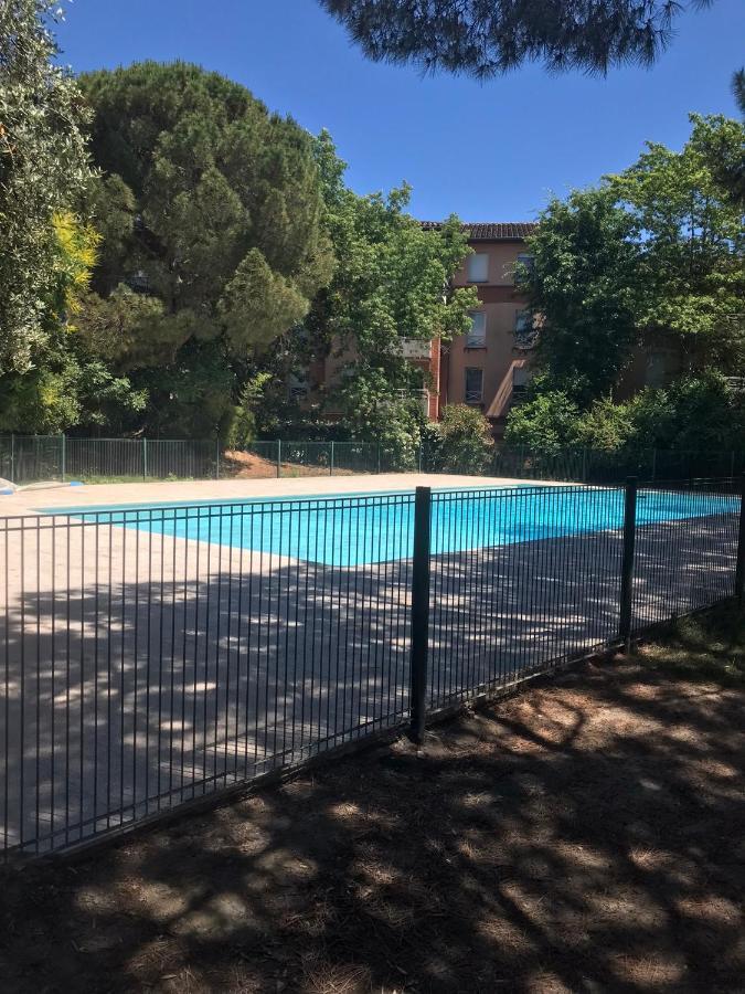 T2 Climatisé Jardin&court De Tennis/piscine /parking/fibre Apartamento