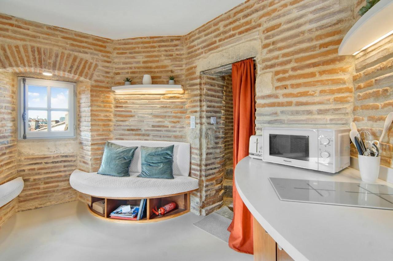 La Tour Du Capitole, Cocoon Insolite Dans *