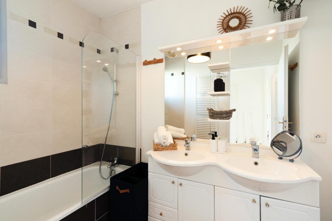 Guilhermy - Maison Contemporaine Avec Jardin Holiday home