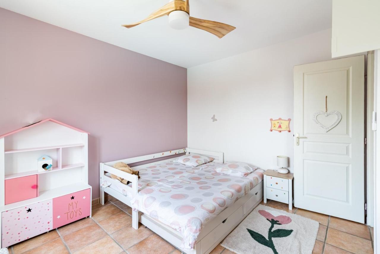 Signoret - Belle Maison Avec Piscine Holiday home *