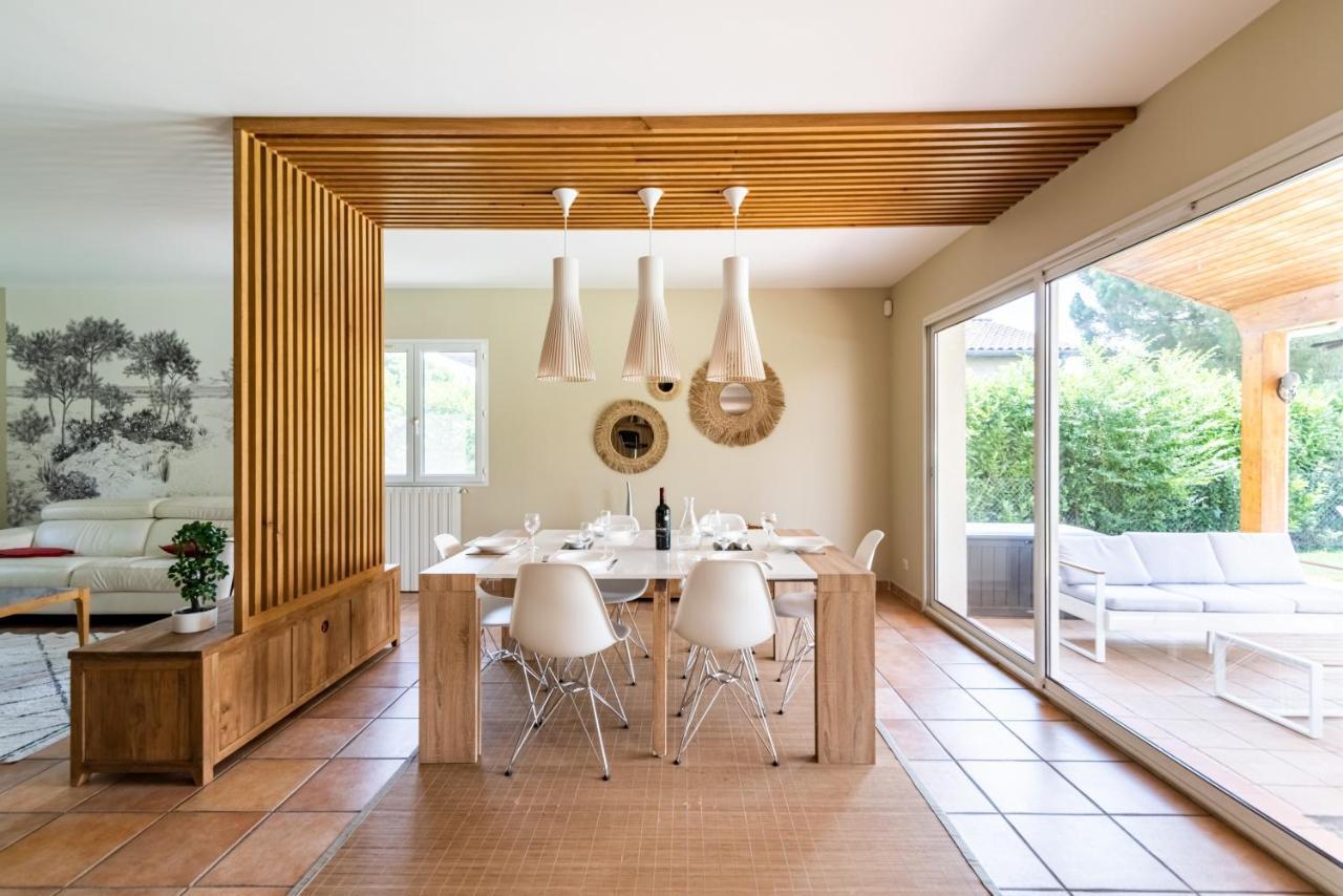 Signoret - Belle Maison Avec Piscine Holiday home Toulouse