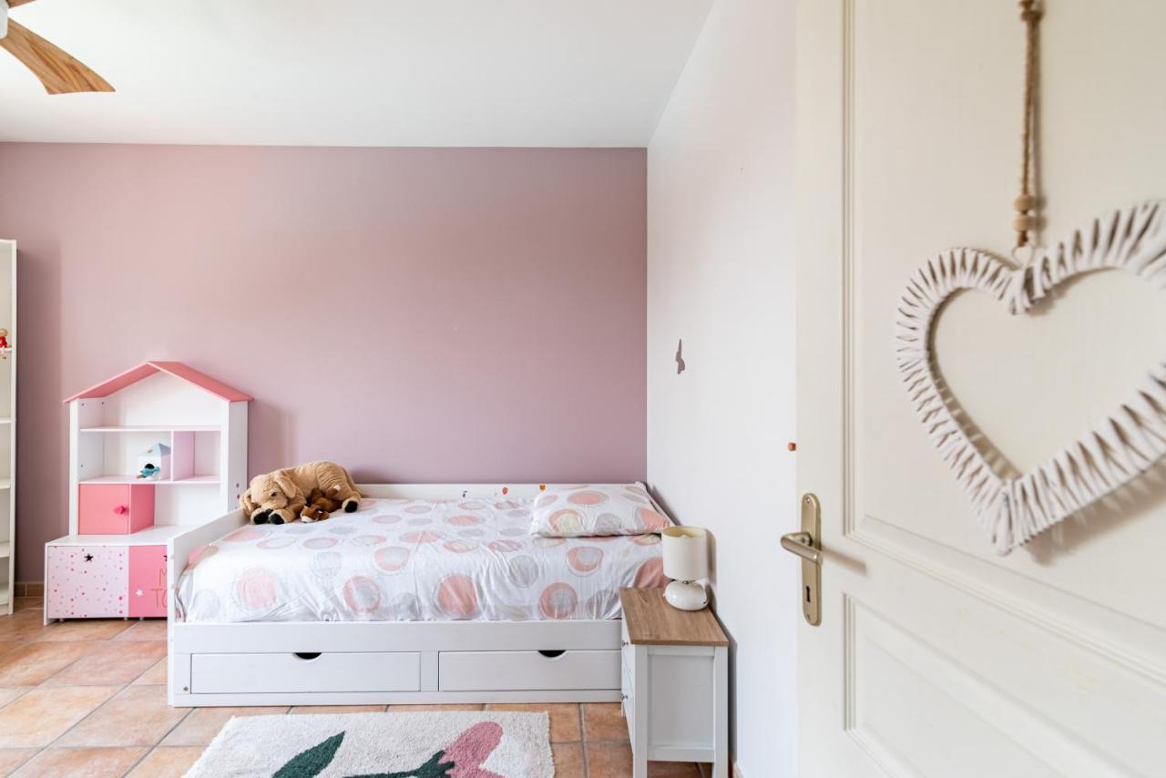 Signoret - Belle Maison Avec Piscine Holiday home Toulouse
