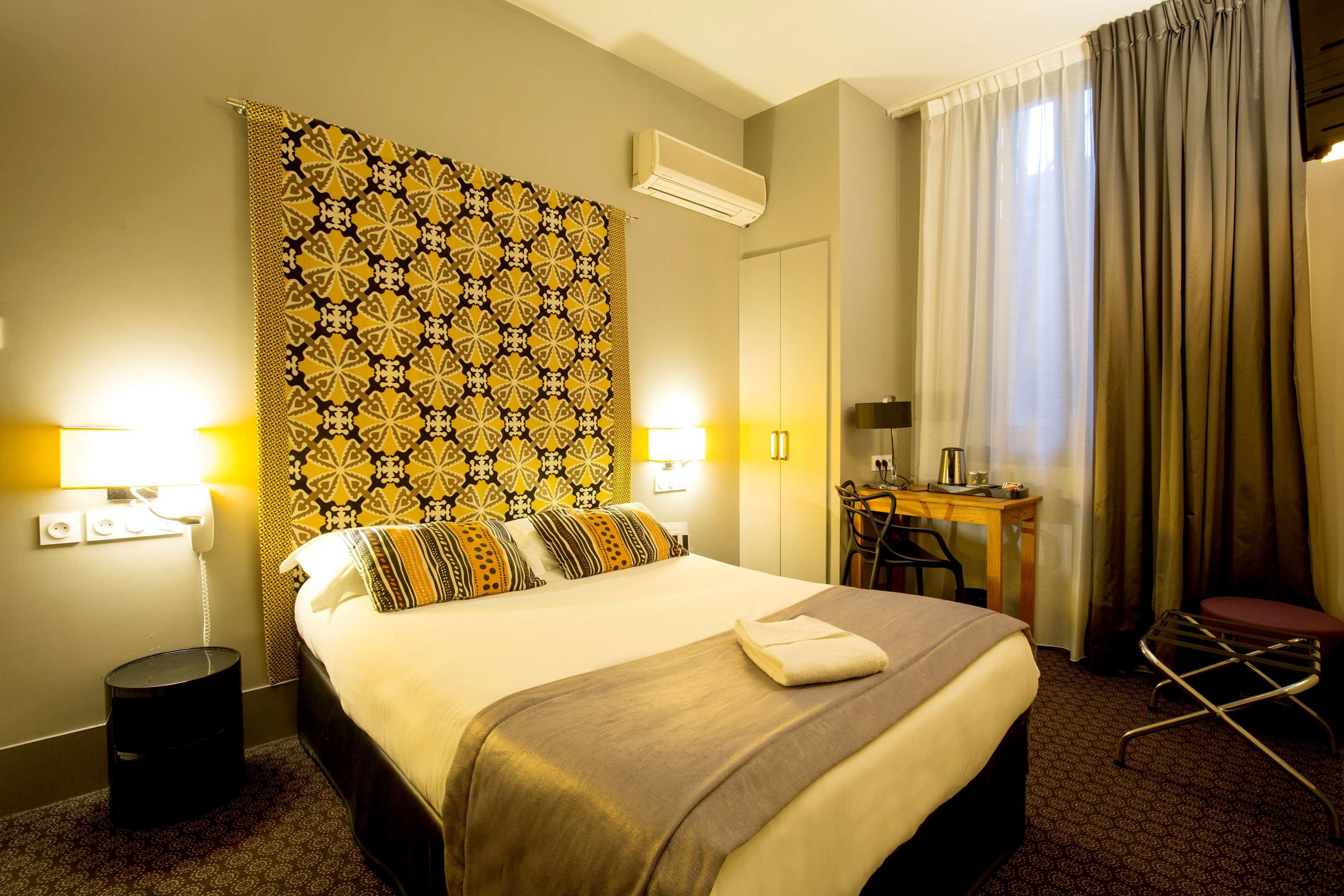Raymond 4 Hotel 3*