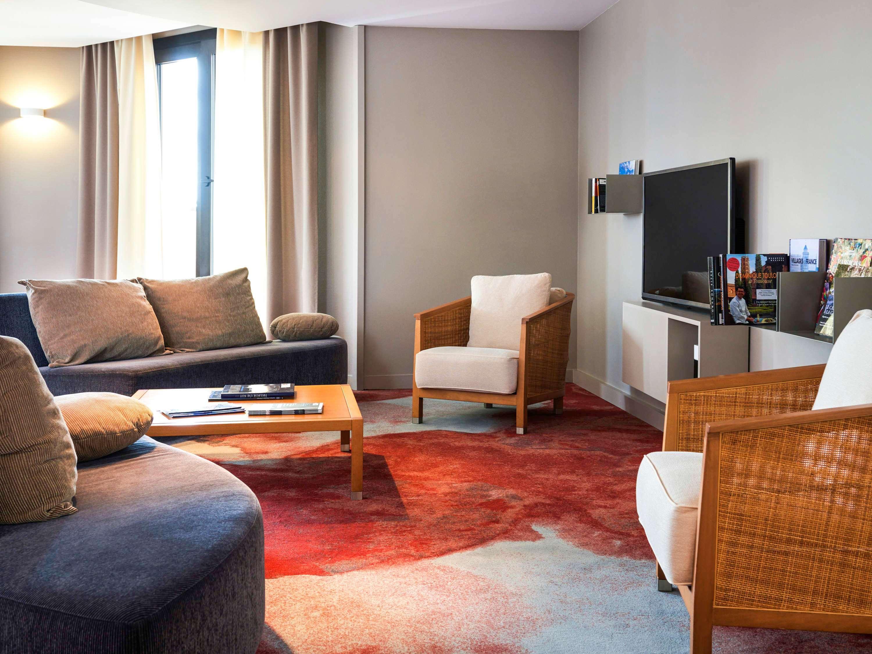Apartahotel Adagio Centre Ramblas 4*