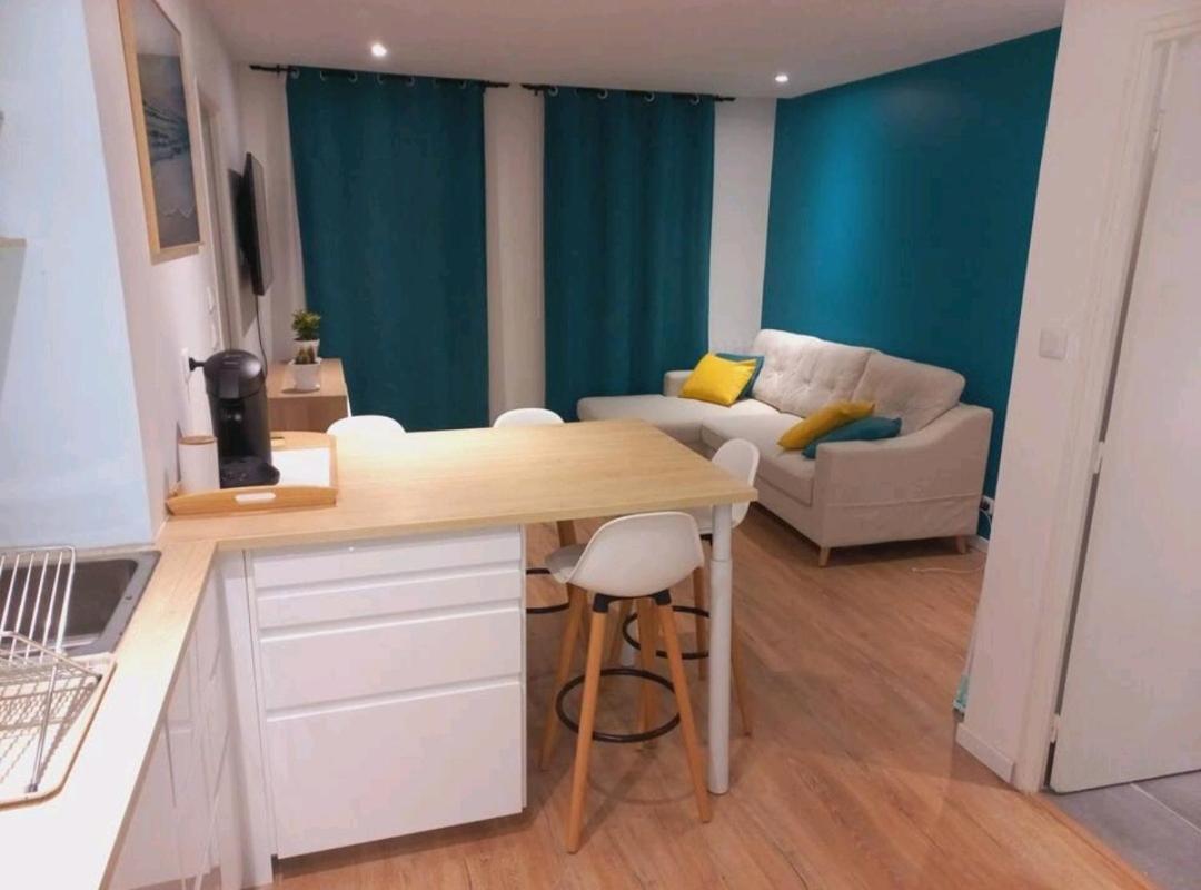 Appartement Très Bel T3 - Métro Mermoz - Parking *