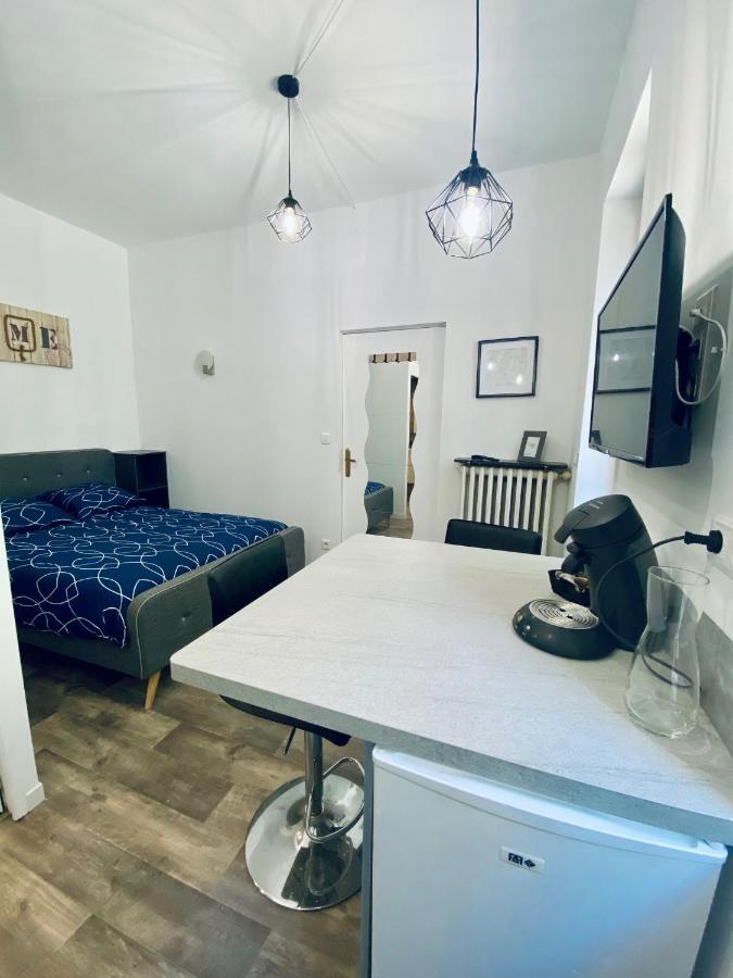 Studio Neuf Bien Placé, Jardin Et Parking Gratuit *