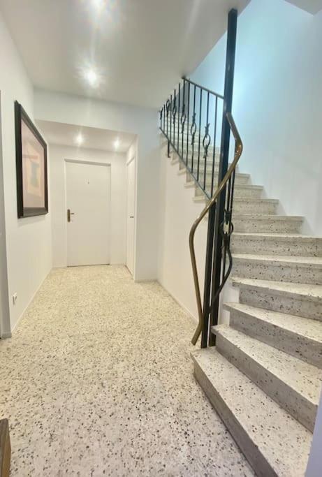 Apartment T2 Neuf Pour 4 Pers , Bien Place Et Parking Gratuit