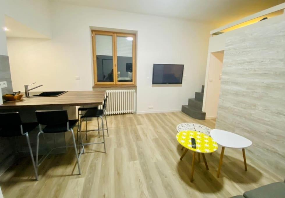 T2 Neuf Bien Placé Jardin Et Parking Gratuit Apartamento
