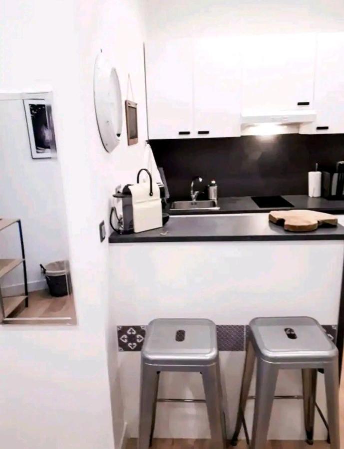 Ravissant Studio En Face De La Gare Apartment
