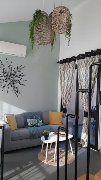 Charmant T3 Ponts Jumeaux Avec Terrasse Apartamento