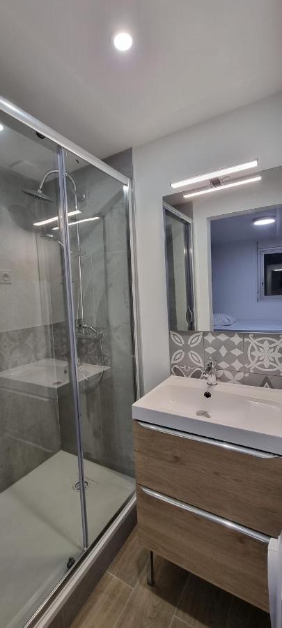 Avec Douche Privative Dans Partage - Metro - Wifi Apartamento