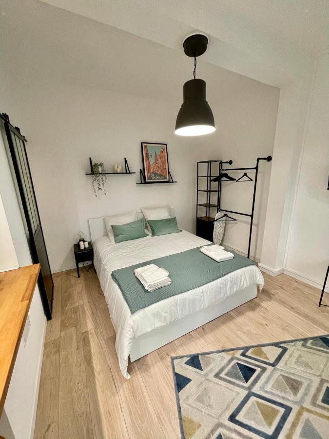 Studio 21m2 - Centre A 300m Du Metro *