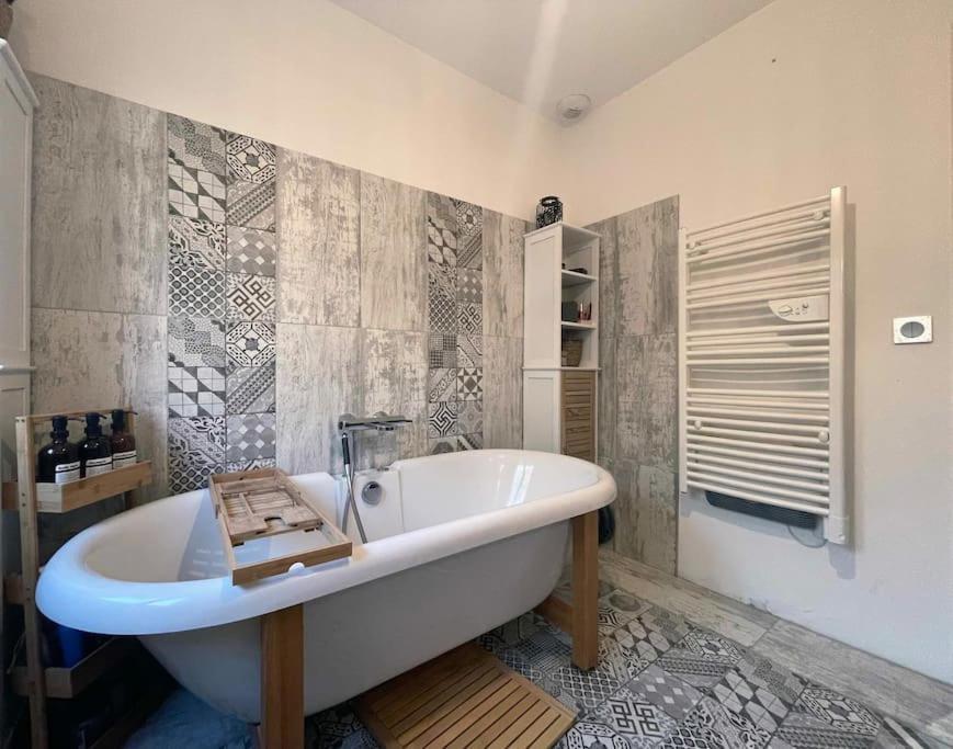 Chill & Work - Spa & Piscine A Villa