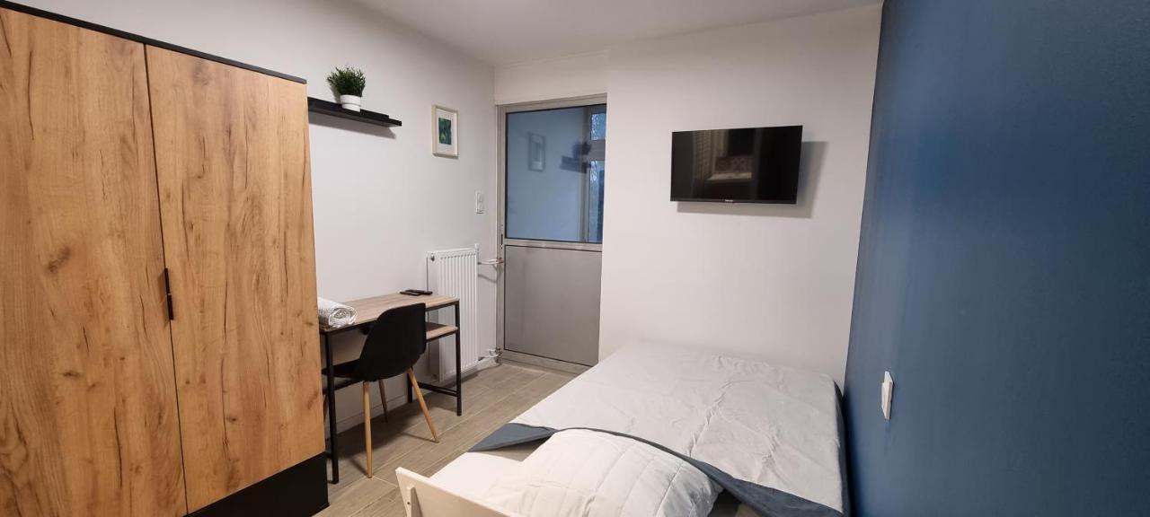 Avec Douche Privative Dans Partage - Metro - Wifi Apartamento