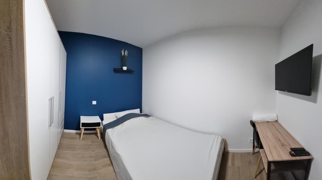 Apartamento Avec Douche Privative Dans Partage - Metro - Wifi *