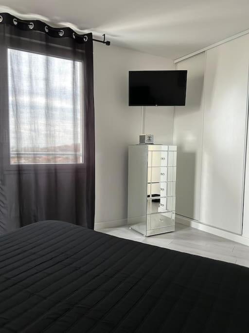 Appart Duplex 87m2 Pres D'airbus Apartamento