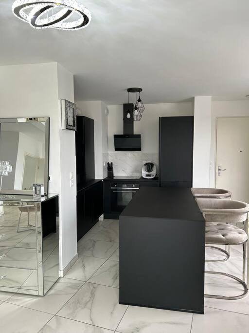 Appart Duplex 87m2 Pres D'airbus