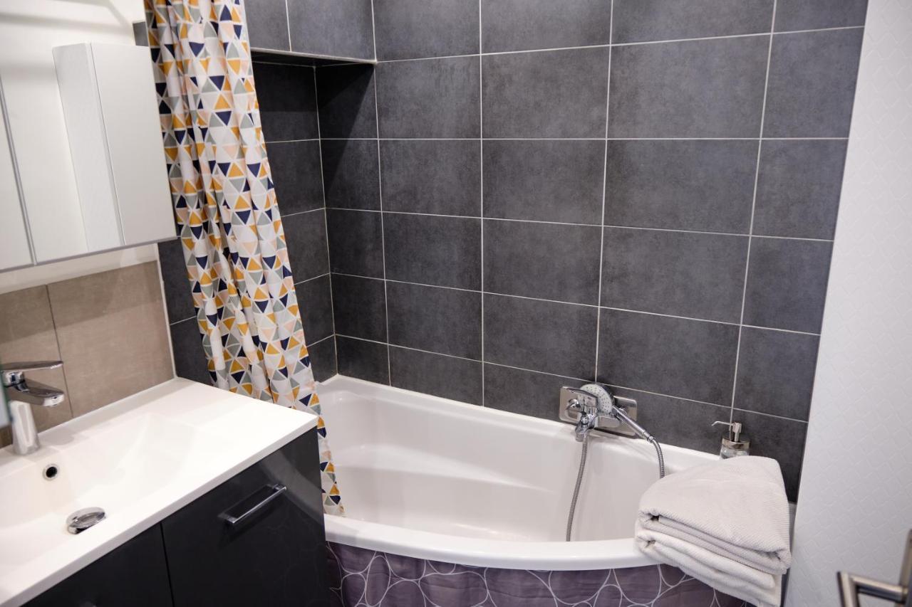 Two Bedrooms Modern Close To Tram Apartment Toulouse