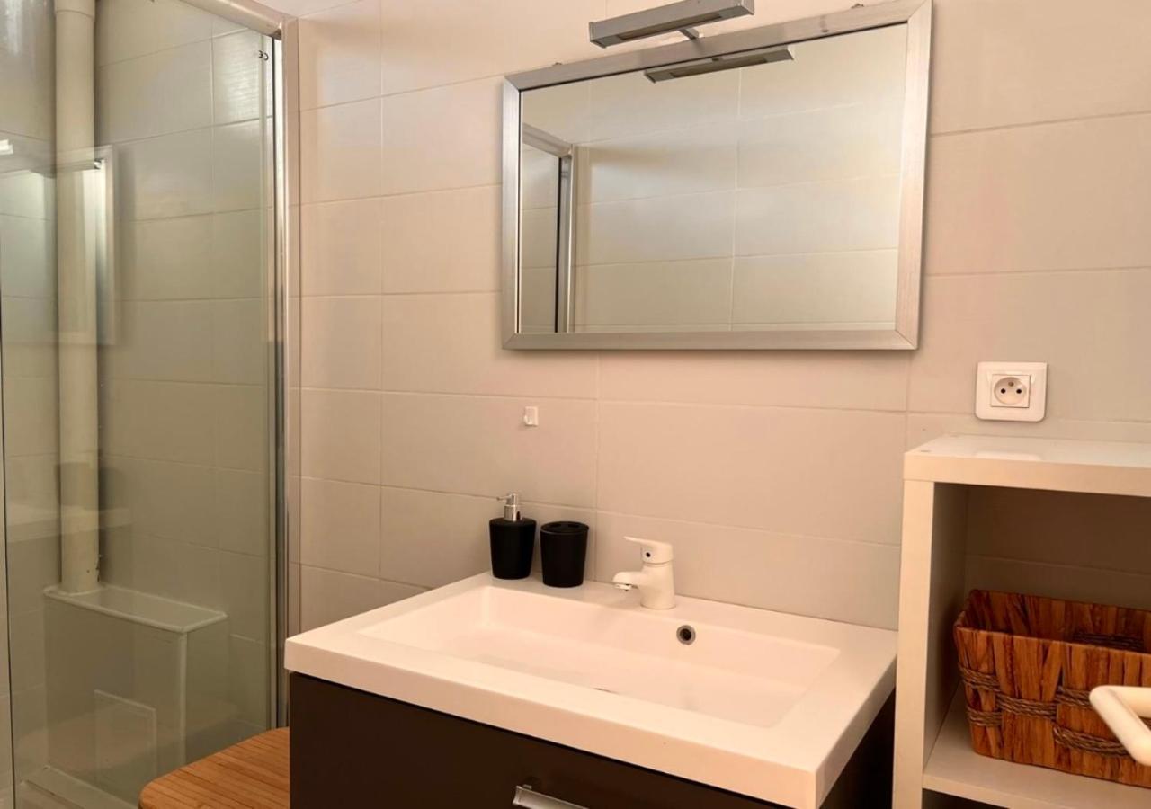 Minimes - Metro 5 Min - Parking Prive - Entree Autonome Appartement *