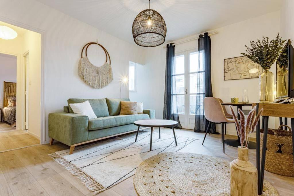 Appartement Le Busquets / 2 Pieces En Hypercentre Au Calme