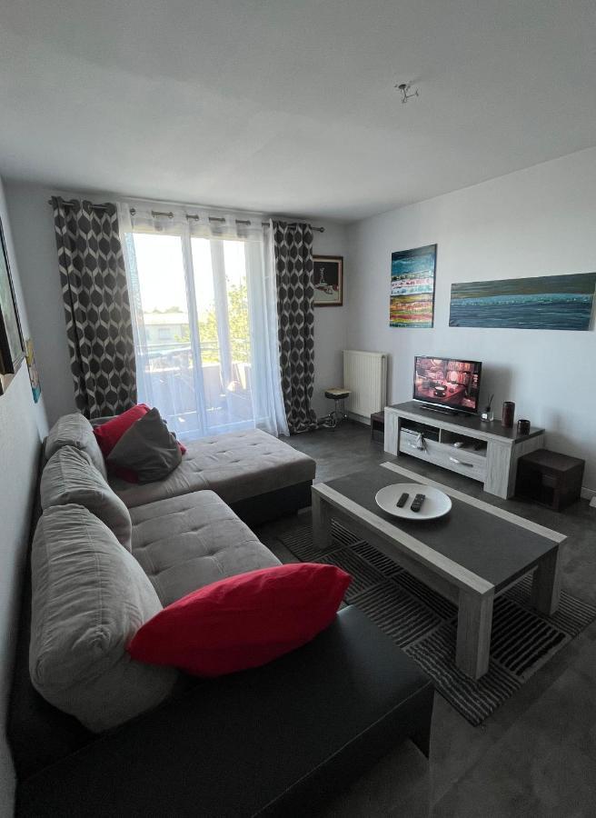 T2 St Martin Du Touch / Airbus Apartment *