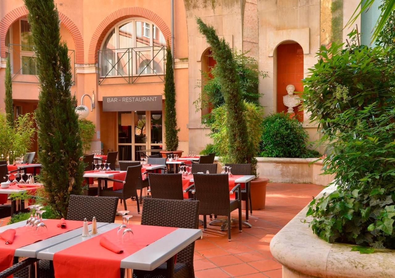 Hotel Plaza Capitole 4*