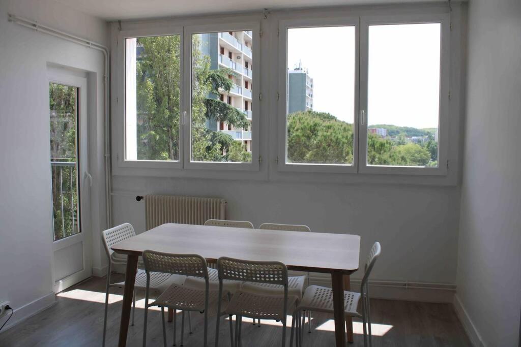Apartamento Au Pied Du Metro. *