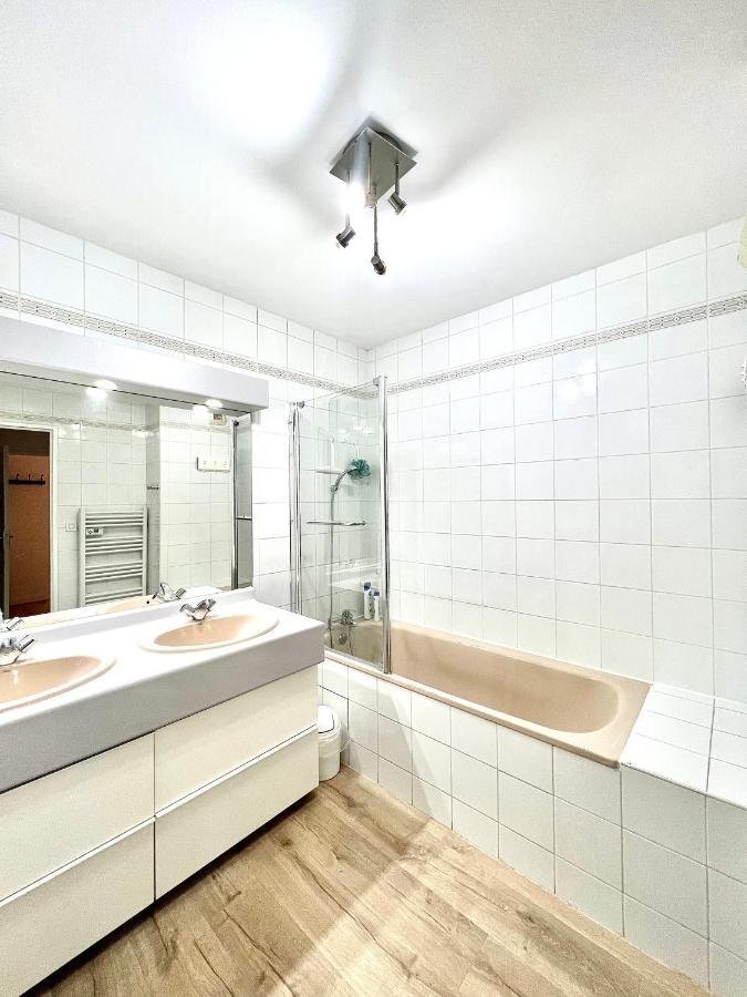 T2 Parking/climatisation - Proche Halles Au Grain Apartamento