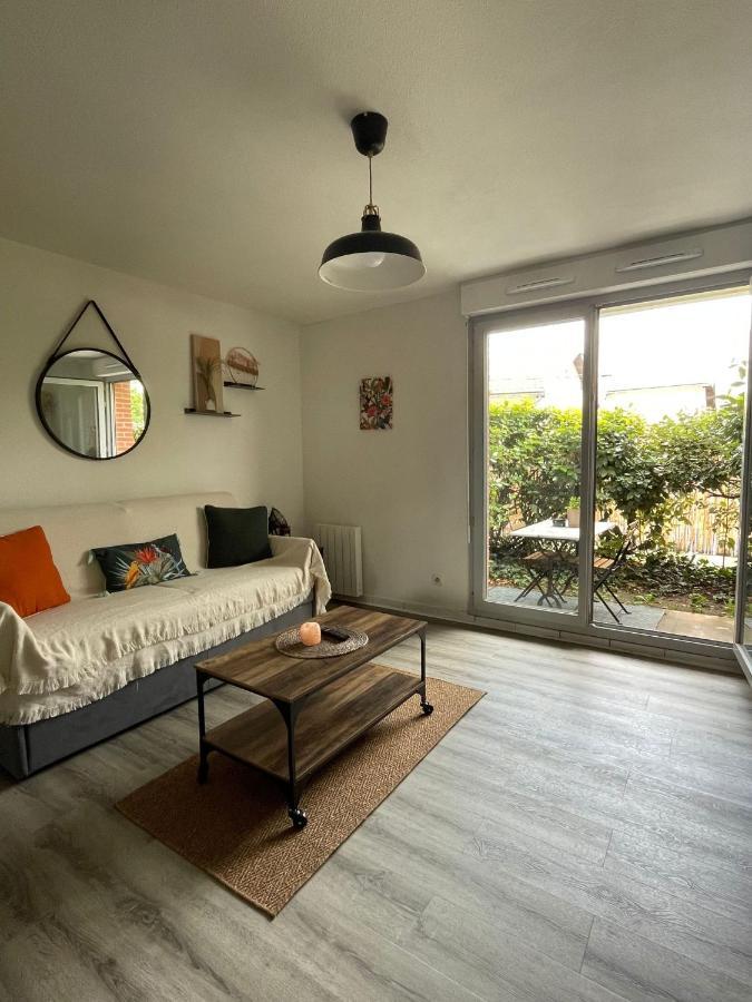 Studio Avec Terrasse - Piscine - Free Parking Toulouse