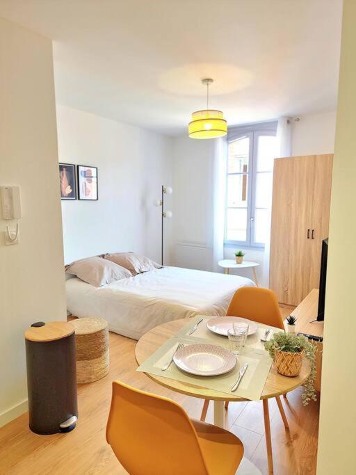 Le Saint Charles - T2 Hypercentre - Metro - Wifi Apartamento *