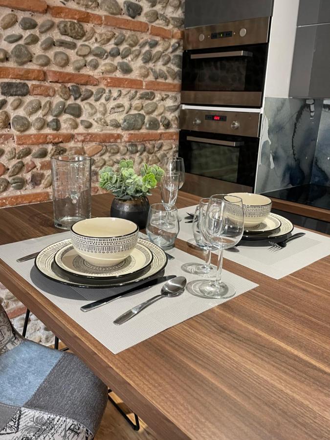 Apartment Climatise Avec Balcon Et Parking Prive *