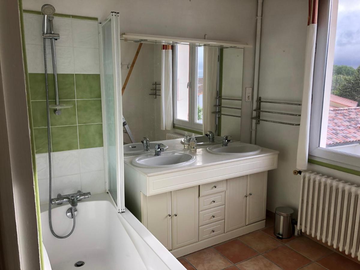 Guest house La Libellule 5 2 Sdb 2 Wc Grand Jardin Et Parking Prive Toulouse