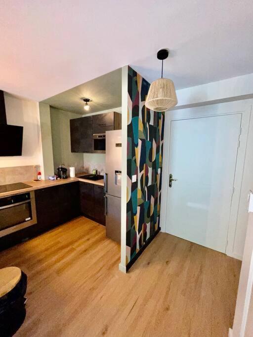 L'ovalie Apartment *