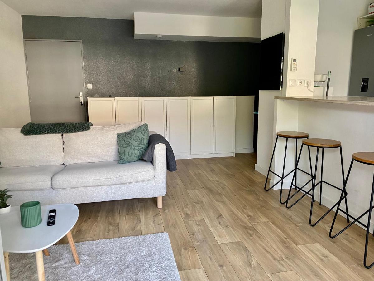 Duplex 2 Chambres, Terrasse & Metro A 200m *