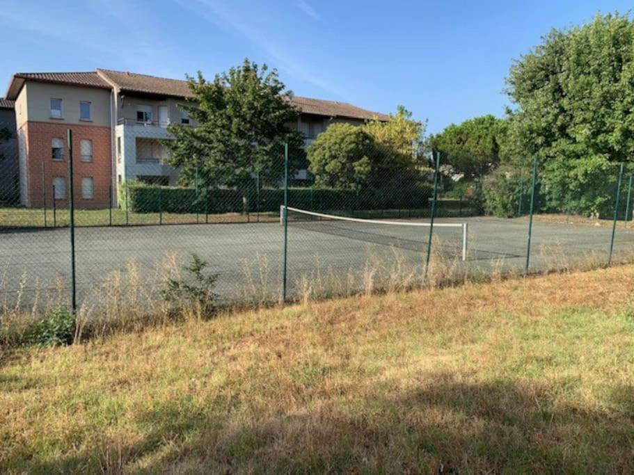 T1 Sporting 1er Etage Apartamento Toulouse